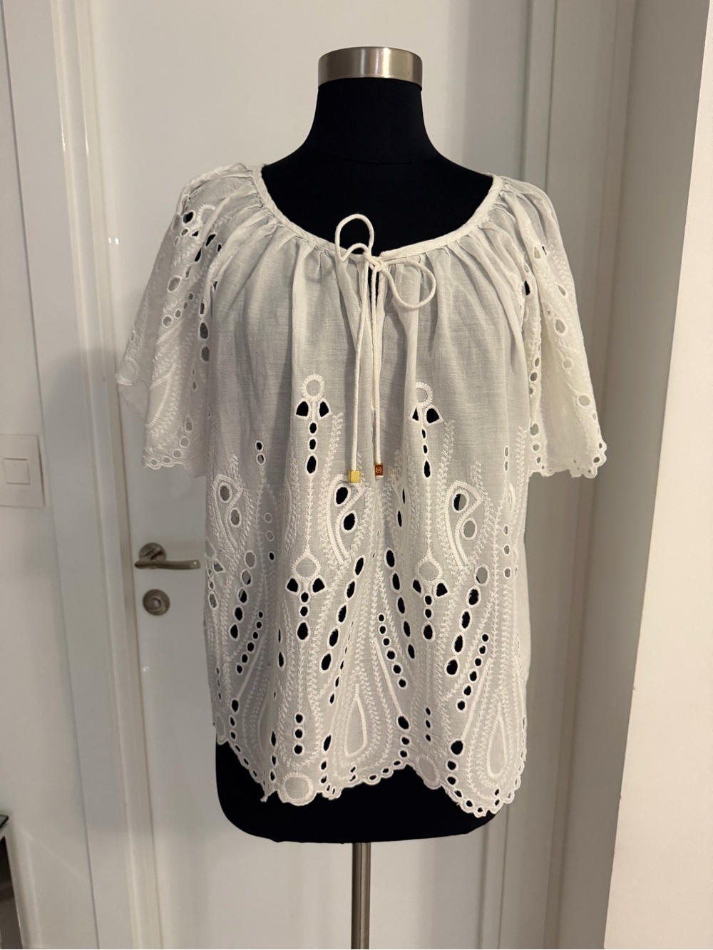 MICHAEL Michael Kors White Eyelet Tie-Neck Peasant Top